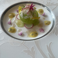 ル・トリアノン - アオリイカのムースと胡瓜のジュレ　トウモロコシとトリュフのドレッシング