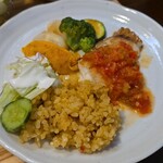 キッチン ブルー グローブ - サラダとお新香も添えたワンプレート