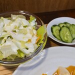 キッチン ブルー グローブ - サラダ、お新香のアップ