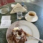 Antica Pasticceria Castino - caffèには炭酸水が付いてくる