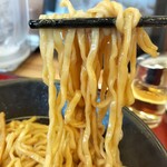 ８番らーめん - 唐麺・麺ズーム。