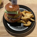 World Burger 新潟駅前店 - 