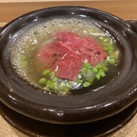 櫻木 - 牛肉のお鍋。牛肉が美味しいからシンプルな味付けで牛肉の美味しさが引き立ちます。