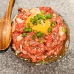 炭火焼肉じゃいあん - 和牛ローストビーフ(ユッケ風)