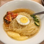 炭火焼肉じゃいあん - 〆の盛岡冷麺