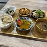 オーガニックレストラン 野菜デリ みどりえ - 