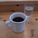 LIKO CAFE - アメリカーノ HOT　セット割(50円引き)で350円税込