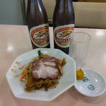 味の古久家 - 瓶ビール2本と三点盛り