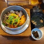 釜めし菜時記 さき亭 - 鮭いくら釜めし