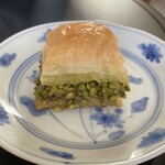 ナーディル ギュル  - 