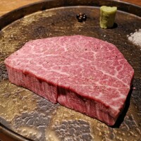 和牛とタン 焼肉 とみ 新橋本店 - 