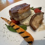 フェルム ラ・テール 美瑛 - 美瑛豚のポルケッタ