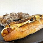 パンやきどころ RIKI - イベリコ豚のベーコンと北海道クリームチーズのフレンチドック