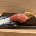 鮨 和食 にし野 - 中トロのにぎり