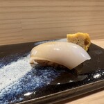 鮨 和食 にし野 - 赤いかのにぎり