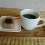 ローラの家 - 食後のスイーツとコーヒー