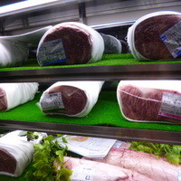 ステーキハウスハマ 六本木本店 - エントランスの肉