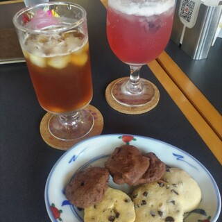 ギャラリー&カフェ あそび心_0