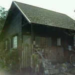 ローラの家 - エントランス側外観