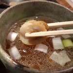 Tokyo Style Noodle ほたて日和 - スープ内に帆立ボイルが鎮座