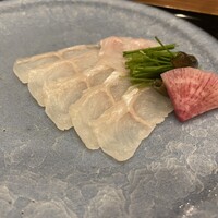 あなごと日本酒 なかむら - お造り（あなごの薄造り）
