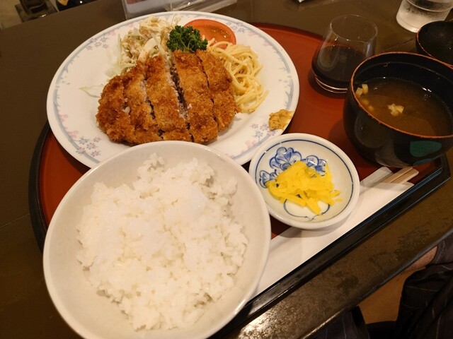 レストラン タイム（西若松）- 洋食レストランの魅力と評判