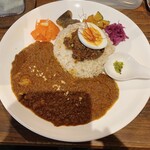 13 - 特製スパイスカレー 大盛 1,100円（税込）