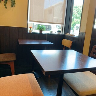 カフェ・ド・ヴァリエテ_2