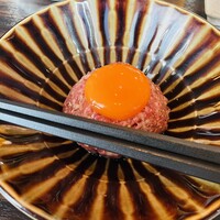 焼肉うしごろ 銀座並木通り店 - ユッケ