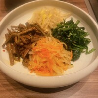 焼肉うしごろ 新宿三丁目店 - 