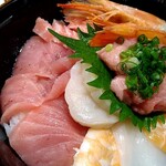 海鮮市場 どんどん - 海鮮丼　部長