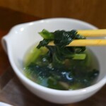 キッチン ブルー グローブ - 具沢山なスープ