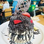 Merengue - テラスモール限定「ガナッシュチョコレートのモンブランパンケーキ」