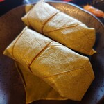 幸村庵 - 令和6年7月 営業時間(11:00〜18:00)
柿の葉寿司2個セット 税込350円