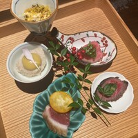 肉和食 月火水木金土日 - 肉八寸 鶏笹身の唐墨掛け、和牛ヒウチ甲州煮、和牛マルカワのたたき、河内鴨昆布〆と金柑、京水菜と上ミノ