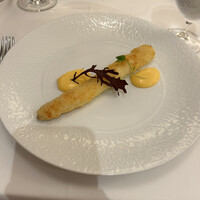 オー・プロヴァンソー - 白アスパラガスのヴィエノワーズ　柑橘のサバイヨンソース