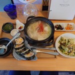 ハネルカフェ - 料理写真:●C．タッカンマリ＋ライス＋サラダ＋ナムル　1,420円

●ライスをキンパに変更　＋165円

●ドリンク、デザートセット　＋250円

合計　1,835円　を注文してみた