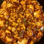 ライフ - 料理写真:本格四川　辛さ、ほとばしる麻婆豆腐（5辛）