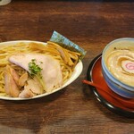 麺や 紡 - ビューです