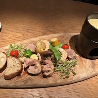 Tsuchi 農園野菜とチーズ料理 - 