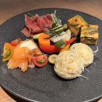Tsuchi 農園野菜とチーズ料理 - 
