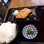 北緯43度のお食事処 - 美味しい鮭です
