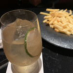 DINING & BAR TABLE 9 TOKYO - 