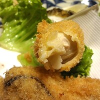 磯料理　まるけい - 岩ガキ断面