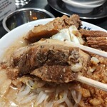 メガ豚パンチ - 