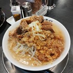 メガ豚パンチ - 