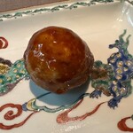 茶禅華 - 巨峰の豚バラ巻き　黒酢仕立て