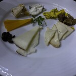 Osteria al Ponte - ナチュラルチーズ6種盛合わせ1,600円