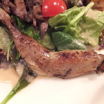 ワインレストラン ドミナス - うずらもも肉のスモーク