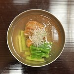 よし町 - 薄く衣つけて揚げてあって好き！！！
      出汁マジしみじみとうめええ〜。
      松島や、ああ松島や、松島や、みたいなしみじみ感（伝わらねえwとにかく良いんだよ！笑）